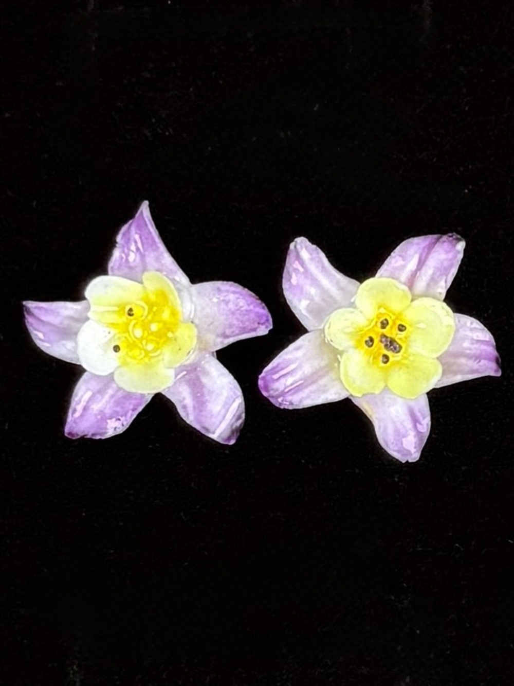 Pretty vintage, 3-D flower, purple, yellow and pink pierced earrings